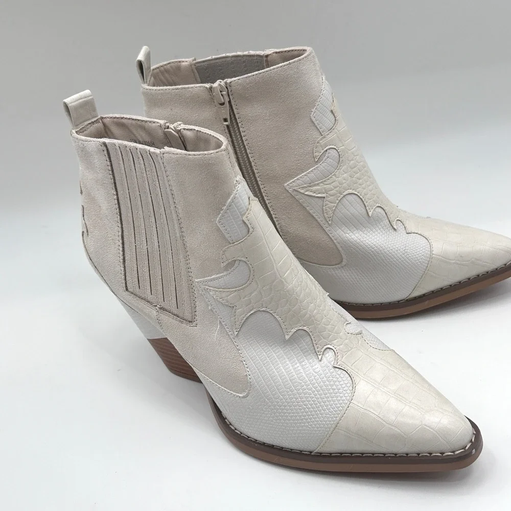 Cato White Western Cowboy Ankle Boots Size 11 Pointed Toe Cowgirl Booties NWOT